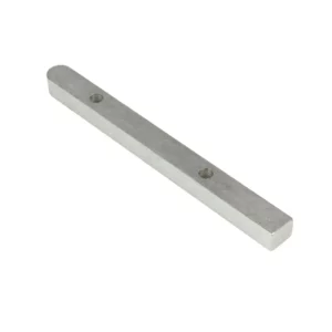 Oryginalny wpust pryzmatyczny o wymiarach 12 x 10 x 135 mm i numerze katalogowym 712422.0