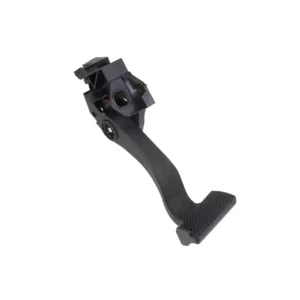 Oryginalny pedał sprzęgła o numerze katalogowym E718100100030