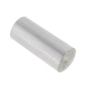 Oryginalny kołek metalowy skrzyni korbowej o wymiarach M6 X 18 i numerze katalogowym X505544817000