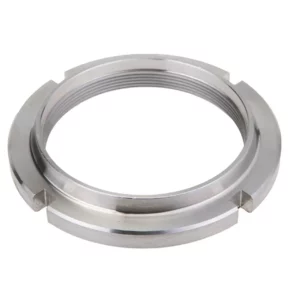 Nakrętka koronowa łożyska przedniej piasty o numerze katalogowym 159000.3429497M1