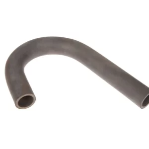 Oryginalny przewód gumowy stosowany w układzie paliwa ciągnika Massey Ferguson firmy Agco.