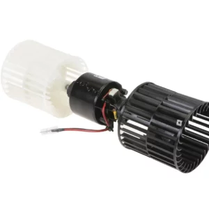 Oryginalny wentylator klimatyzacji montowany w kabinie o numerze katalogowym 3909575M91