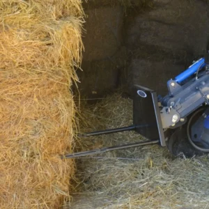 Oryginalne widły do bel z dwoma zębami o numerze katalogowym C890400. Widły przystosowane są do współpracy z ładowarkami marki MultiOne. Posiadają szerokość 80 cm i długość zęba 80 cm.