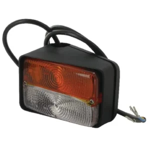 Lampa zespolona kierunkowskazu i postoju