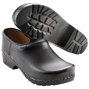 Chodaki czarne roz. 44 Traditional 124 Sika