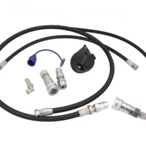 Oryginalny zestaw przewodów hydraulicznych z szybkozłączami hydraulicznymi oraz gniazdem przyłącza elektrycznego o numerze katalogowym KM-001384