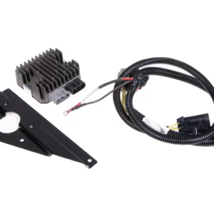 Oryginalny regulator napięcia o numerze katalogowym 2208111 stosowany w quadach marki Polaris.